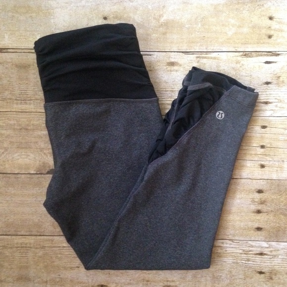 lululemon athletica Pants - Lululemon Embrace crop leggings